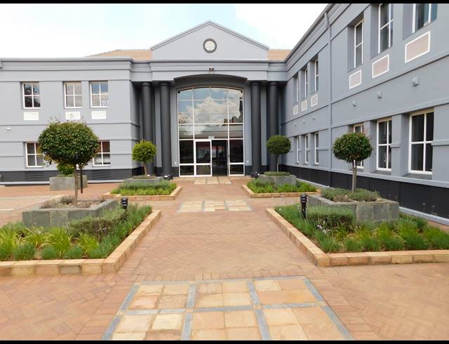 443M² OFFICE TO LET IN ILLOVO